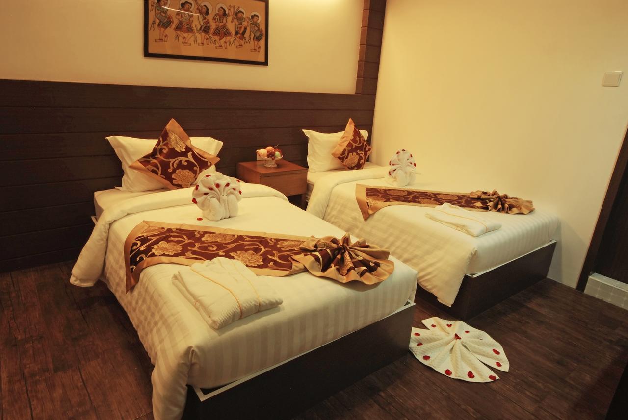 The Hotel Mawtin Yangon Exterior foto